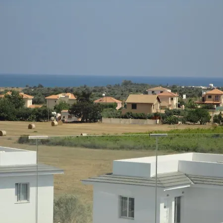 アパートホテル High View Gardens マゾトス