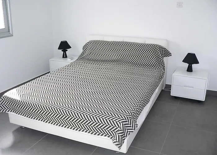 High View Gardens 4*