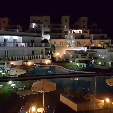 Апарт-отель High View Gardens Мазотос