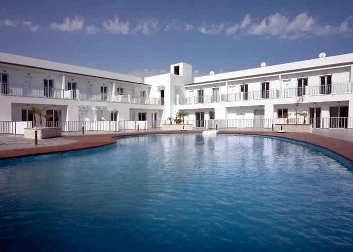 High View Gardens Lägenhetshotell Mazotos