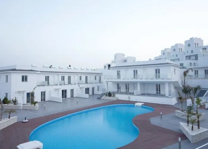 High View Gardens Aparthotel Mazotos