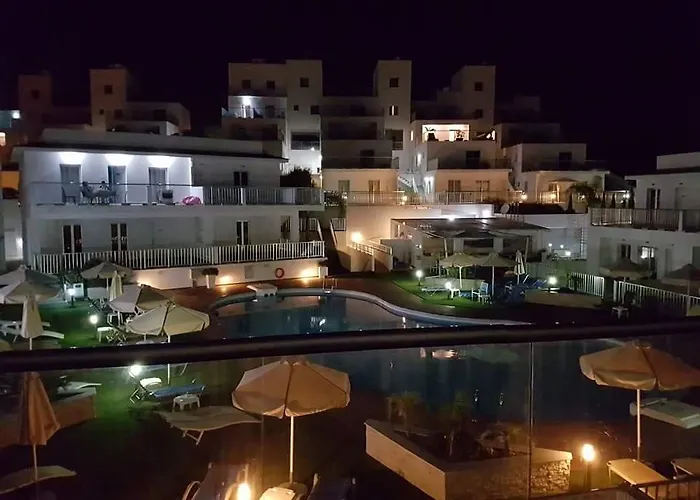 Aparthotel High View Gardens Mazotos